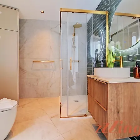Capardi Boutique - Private In Malta